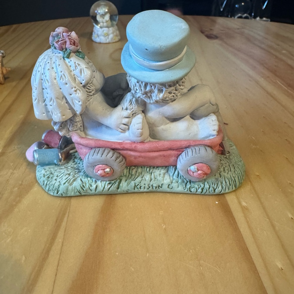 Dreamsicles Just Married Figurine - Picture 4 of 6